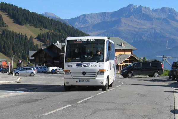 navette gratuite entre la station des saisies et les villages d'hauteluce et de bisanne 1500
